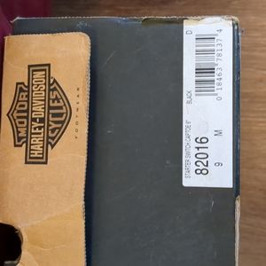 Women's Boots size 9 med